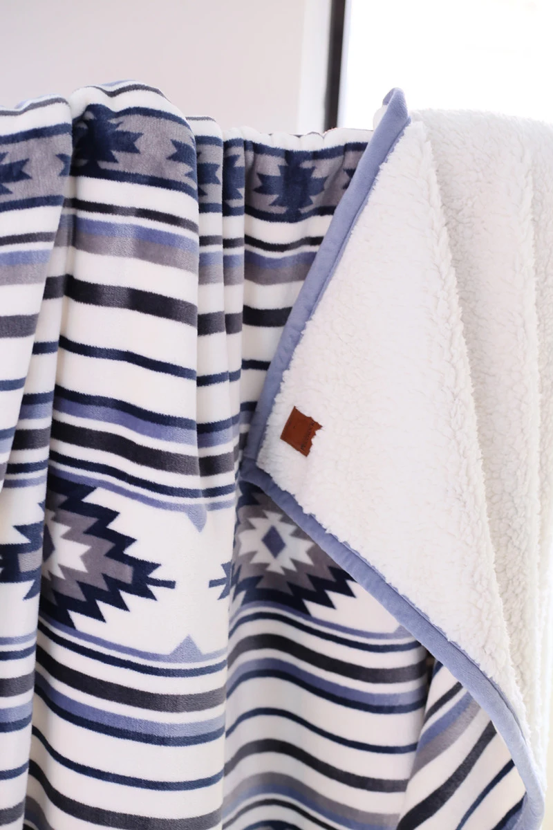 Wholesale Big Size 220*240 cm Korean Raschel Mink Blankets 1 ply 2 ply Double Bed Blanket Classical Custom Printing blankets