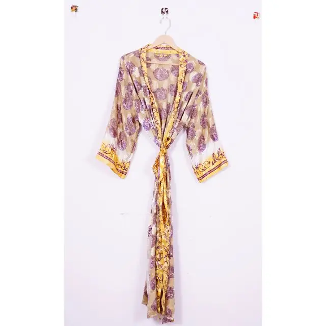 Женское длинное шелковое кимоно в стиле бохо мягкое с запахом индийское цветочное для мамочек
