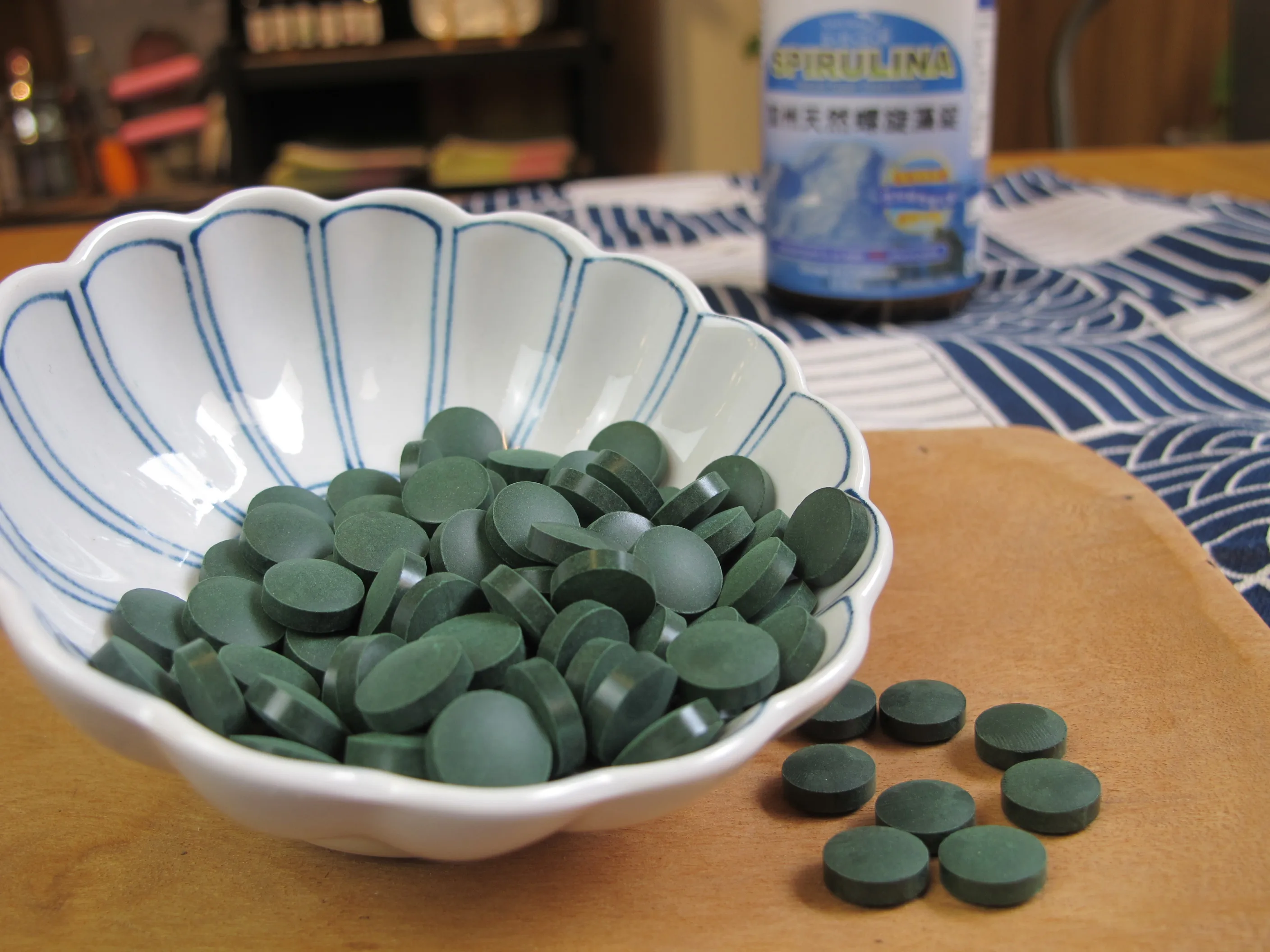 
Mr. Wang Ming Yong supervise nature Spirulina 