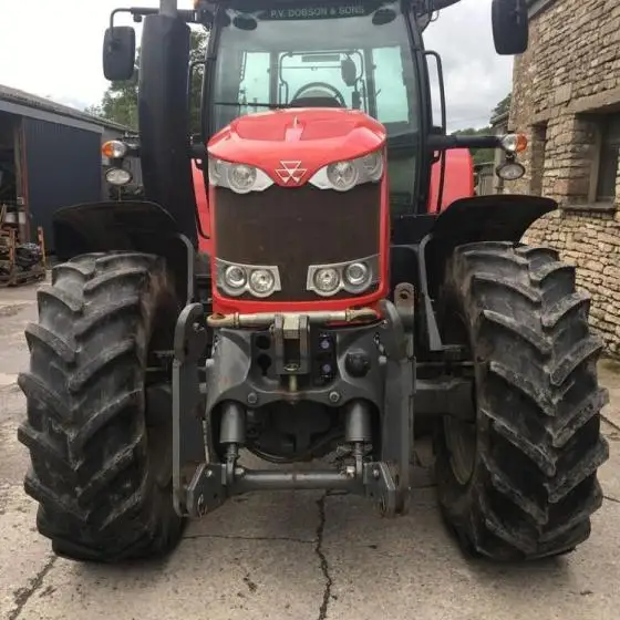 Довольно б/у тракторы Massey Ferguson / John Deere на продажу
