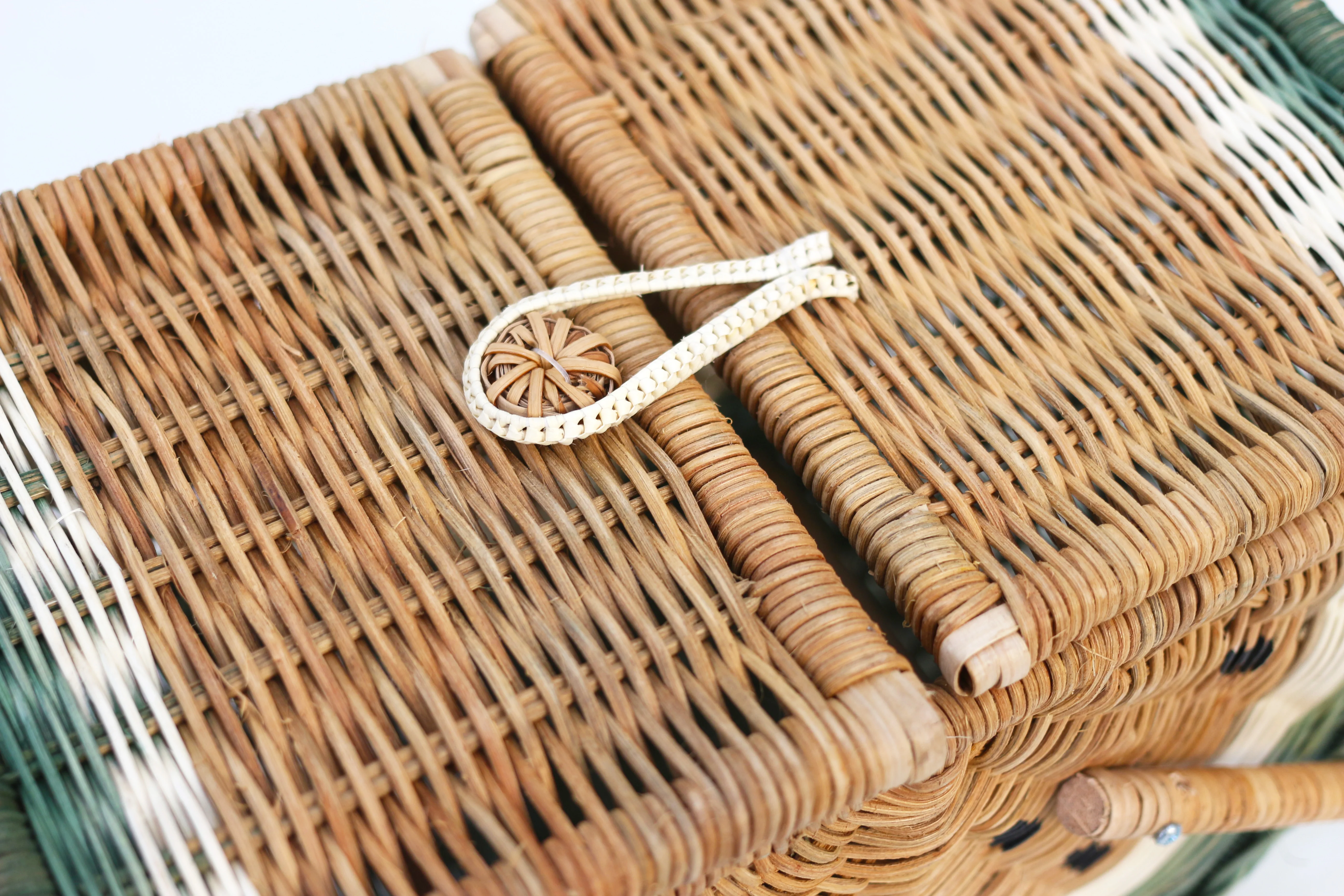 High quality handwoven rattan picnic basket - watermelon design