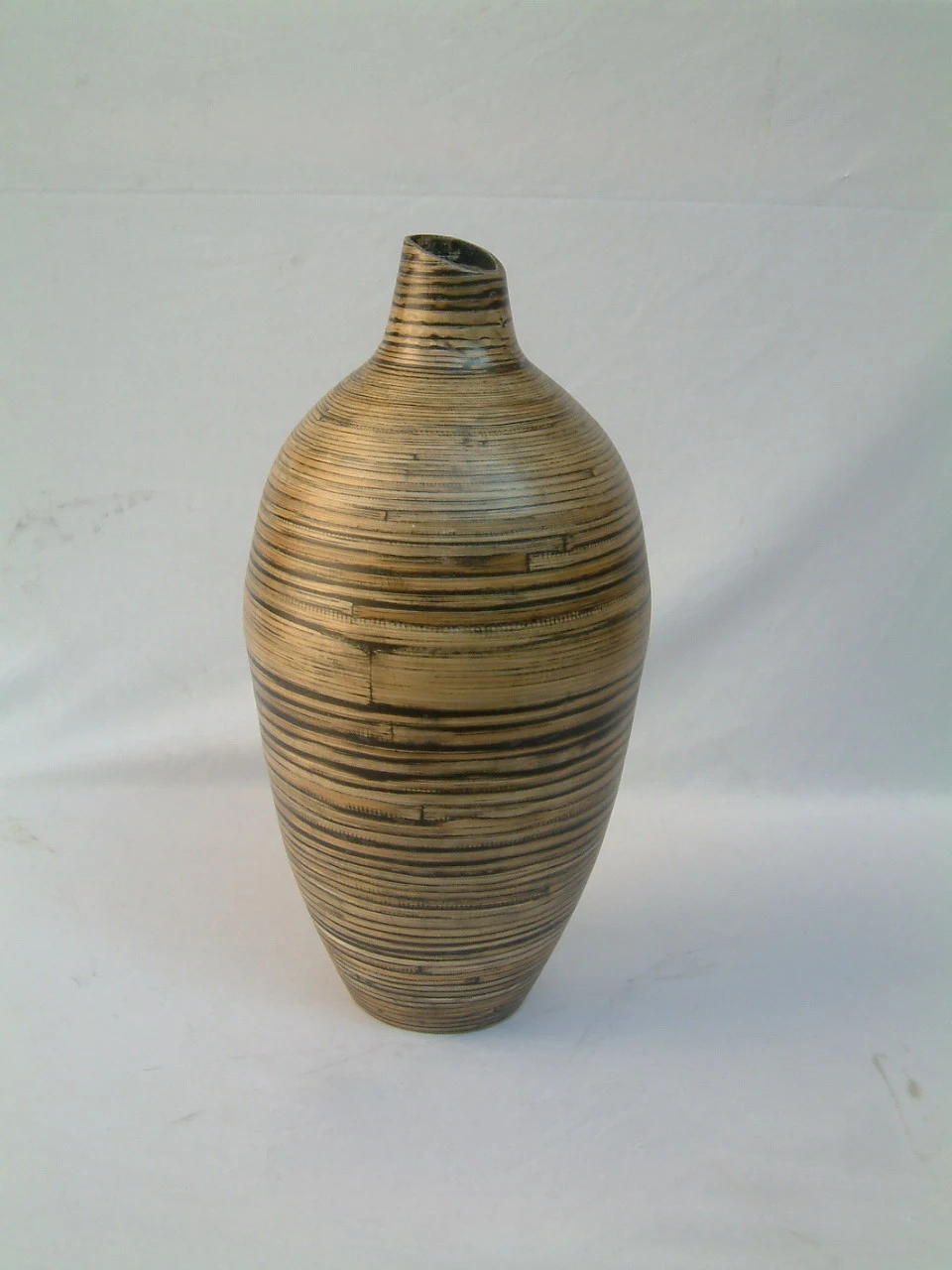 
Vietnam handmade Spun-bamboo round vase suitable for home-decor, houseware, tableware and kitchenware 