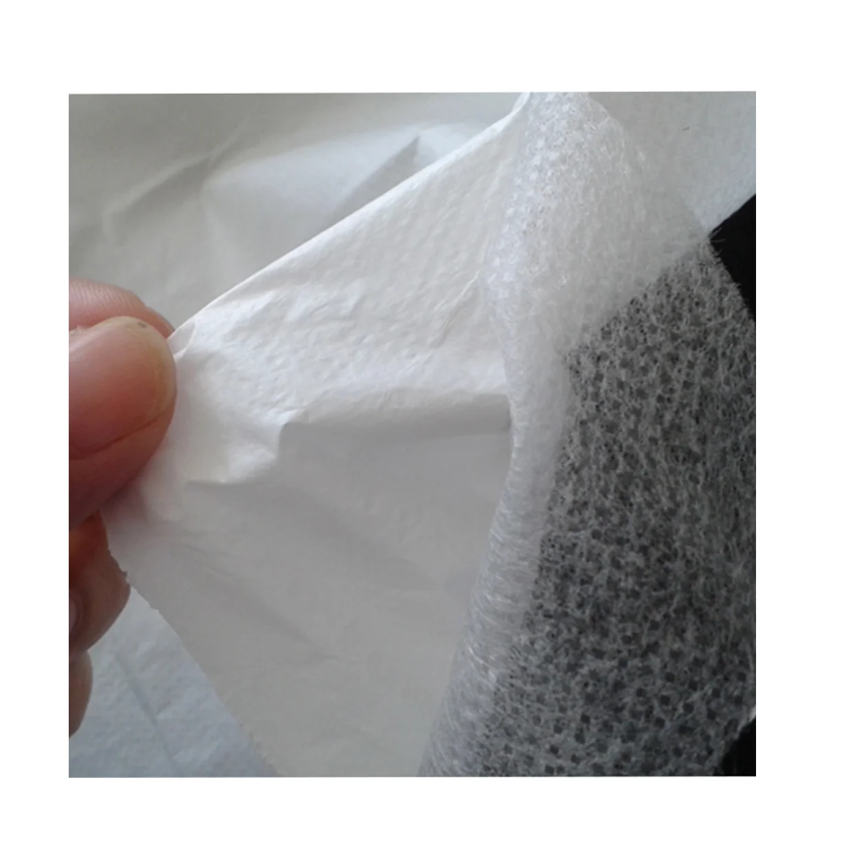 PP SPUNBOND NON WOVEN FABRIC MICROPOROUS PE LAMINATED NONWOVEN FABRIC High Quality