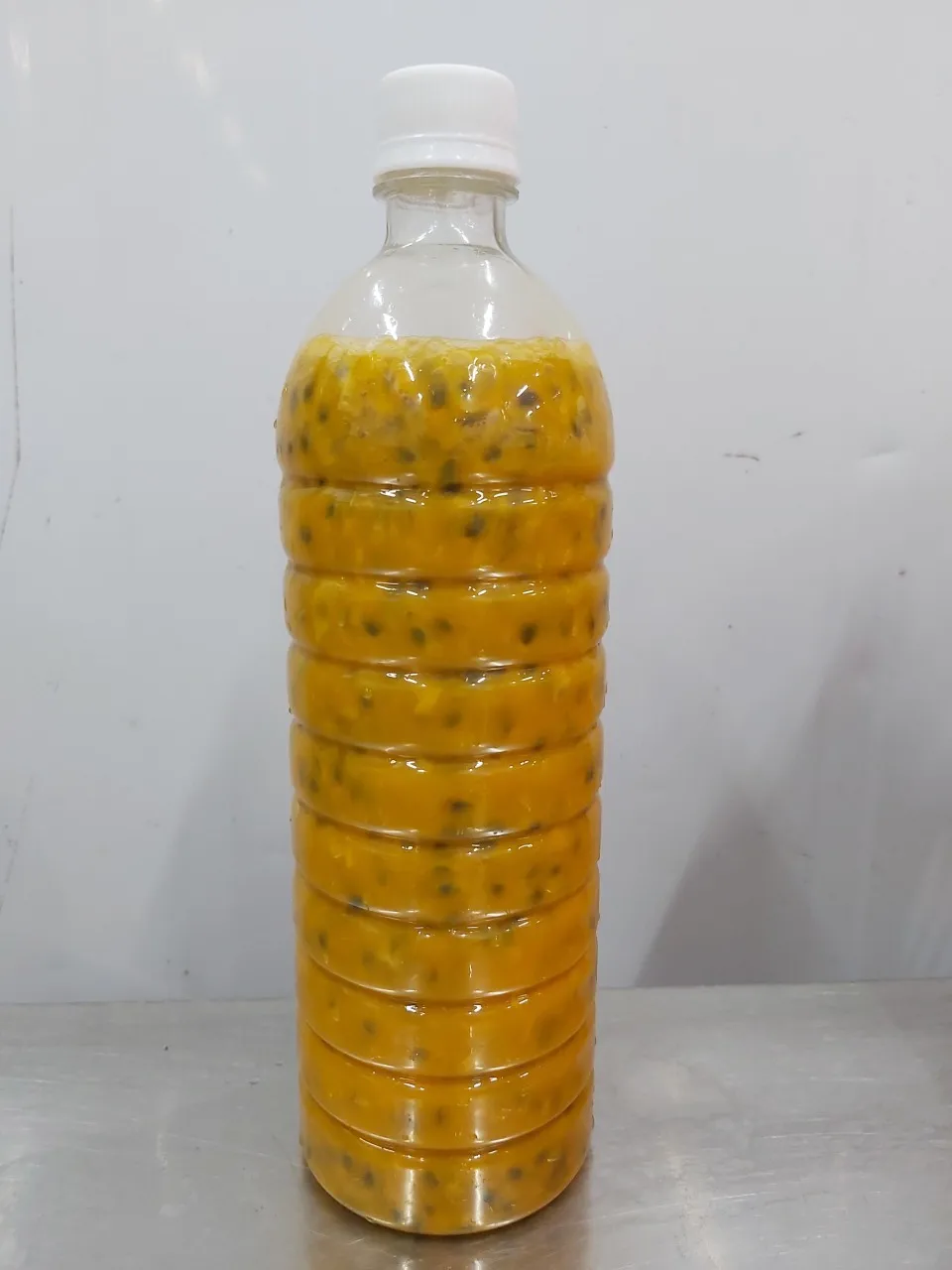  Замороженные страстные фрукты в пластиковой бутылке (WHATSAPP: + 84 948 256 975)