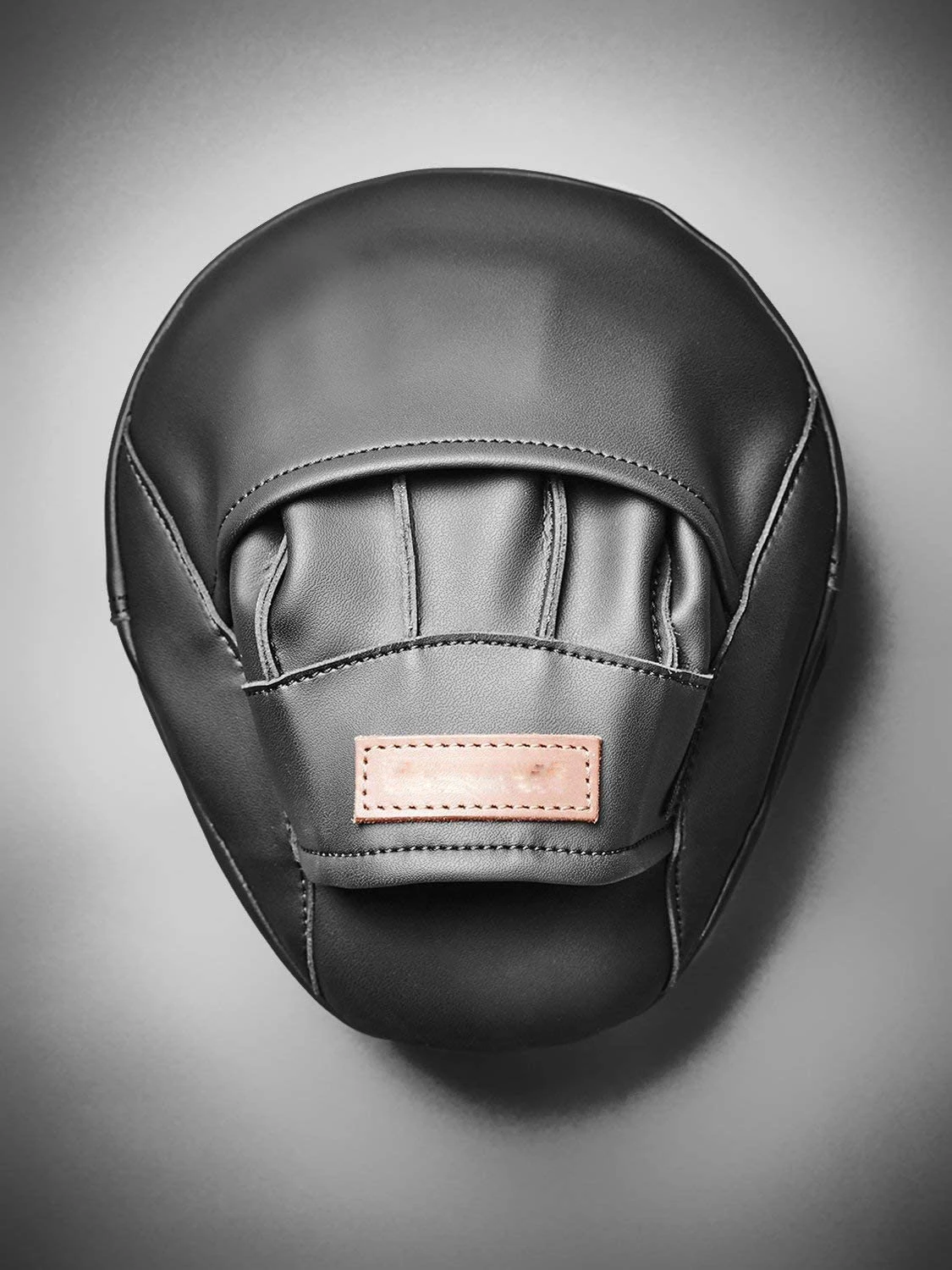 Wholesale Custom made leather durable curved kick Focus Pads ,Hook & Jab Mitts Punching Kick Boxing Muay Thai Martial Arts