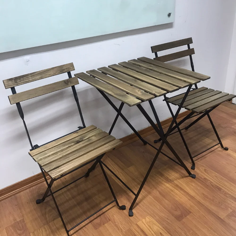 Garden set made of metal frame and acacia for outdoor setting