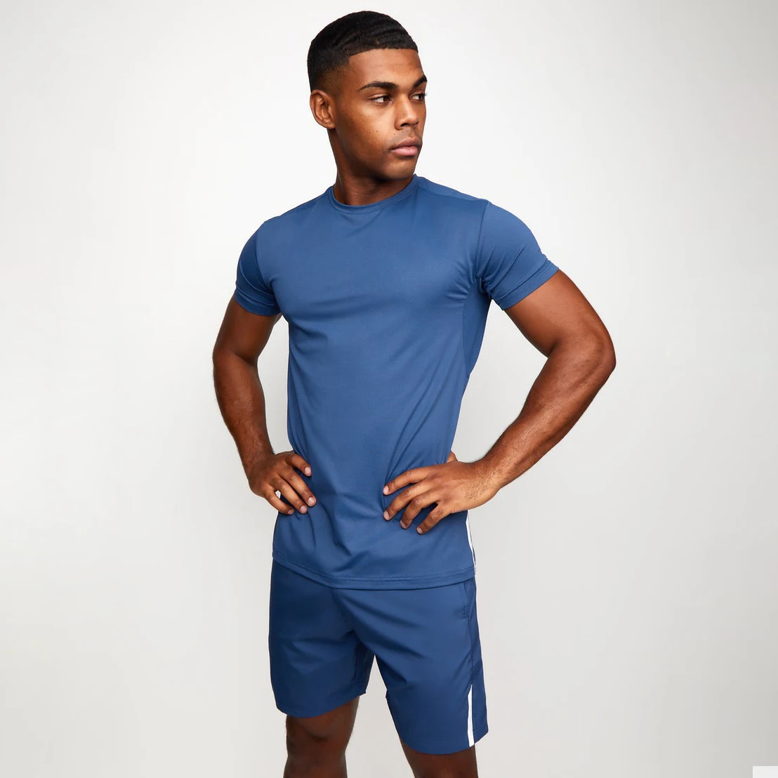 2023 Wholesale Hip Hop Muscle Fit Curved Hem White Cotton Custom Printing Logo Men T Shirt Casual Quantity Trend XXL