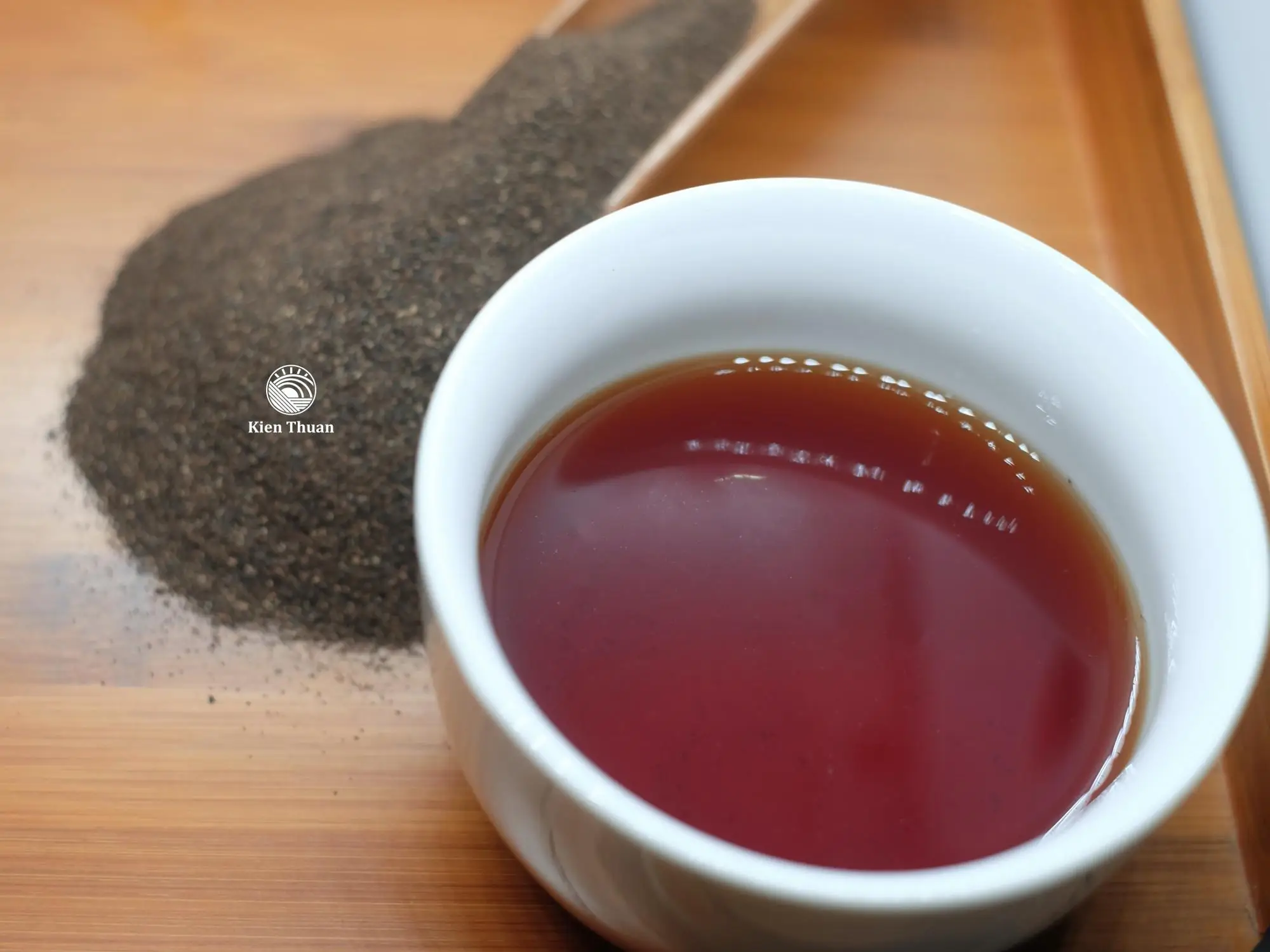 
High mountain tea farm providing high quality instant black tea powder 