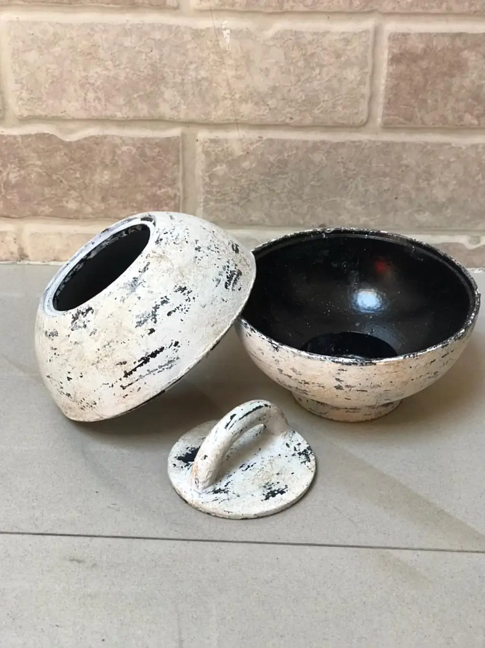 Factory Direct Export Quality New Design Round Shaped Candle Jar Rustic Aluminum 3pcs Shaped Candle Vessel With Handle Jar