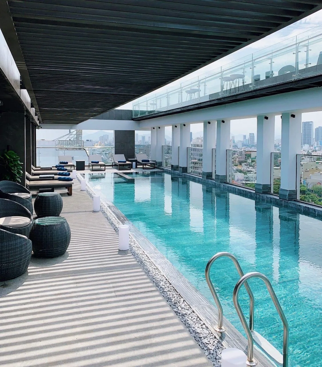 Cloudy Grey Dolomite Swimming Pool Tiles Modern Design Limestone Bluestone Copping Single Piece with Natural Surface Floor Usage