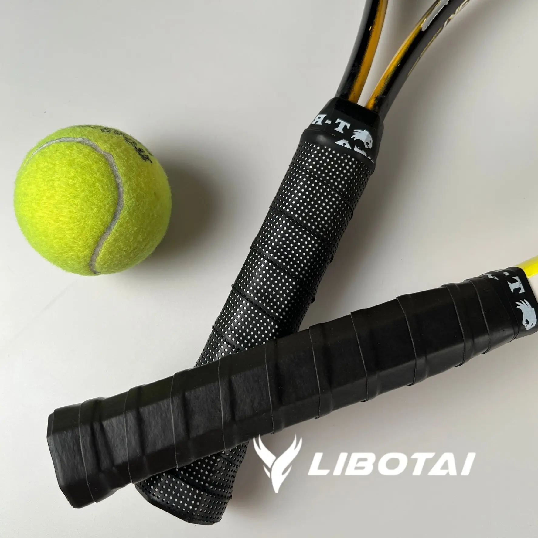 2024 Wholesale Cheap Price Anti-slip Dry feel Tennis Racquet Overgrips Perforado