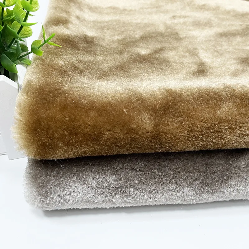 Chinese All polyester small fur cut loop fleece imitation fur flannel flat print fabrics plush suede shearing fabric