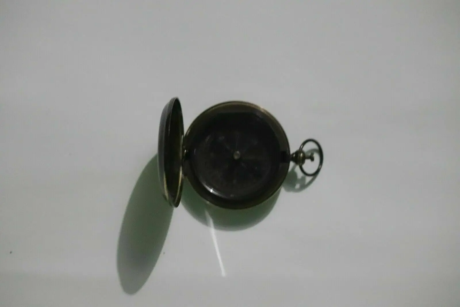 ANTIQUE PUSH BUTTON NAUTICAL COMPASS SUNDIAL POCKET MARITIME WORKING COMPASS A