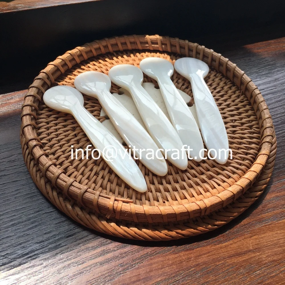 ELEGANT White Mother of Pearl Spoon, Caviar spoon size 9cm Support custom logo engraving Suitable for enjoying expensive Caviar