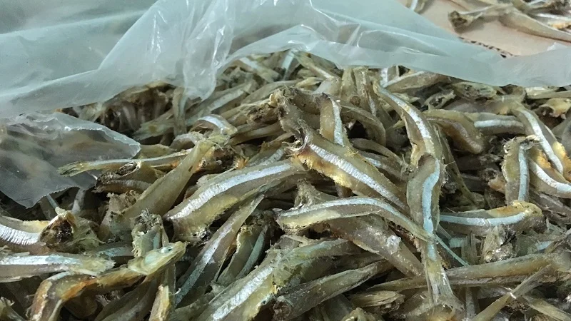 Whole Dried White Anchovy Fish No Salt Added With 100% Natural Anchovy From Sea  Mary