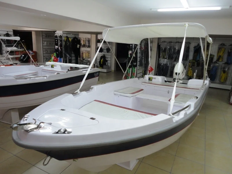 
SMALL FISHING FIBERGLASS BOAT SAFTER 400 