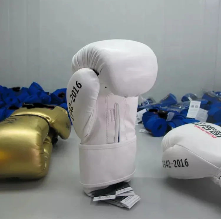 Wholesale Pakistan Custom Made Boxing Gloves Training Pro Oem Odm Custom Logo Real Leather Design Your Own Boxing Gloves