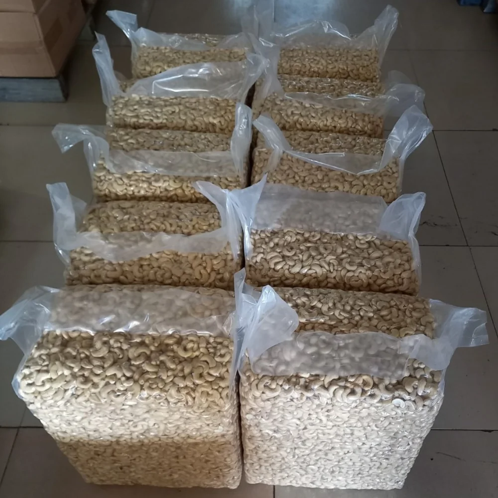 High Quality Raw Cashew Nuts W320 With Good Price And All Size Raw Cashew Kernel Nuts W320 W180 W240 W320 W450 Cashew N