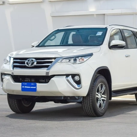 Б/у 2018 Тойота Королла 2.7L EXR.