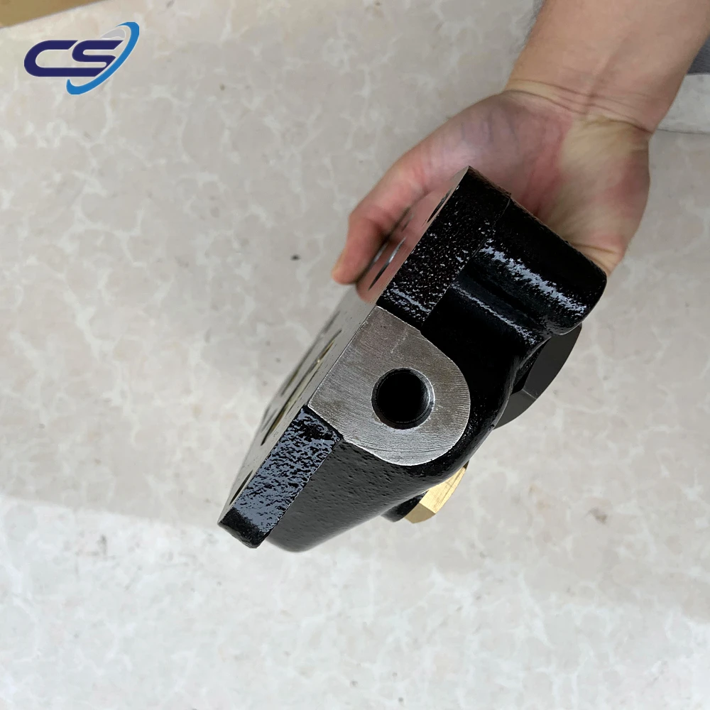 Air compressor cylinder head for 6D22 6D22T ENGINE Mitsubishi parts 30975-03060