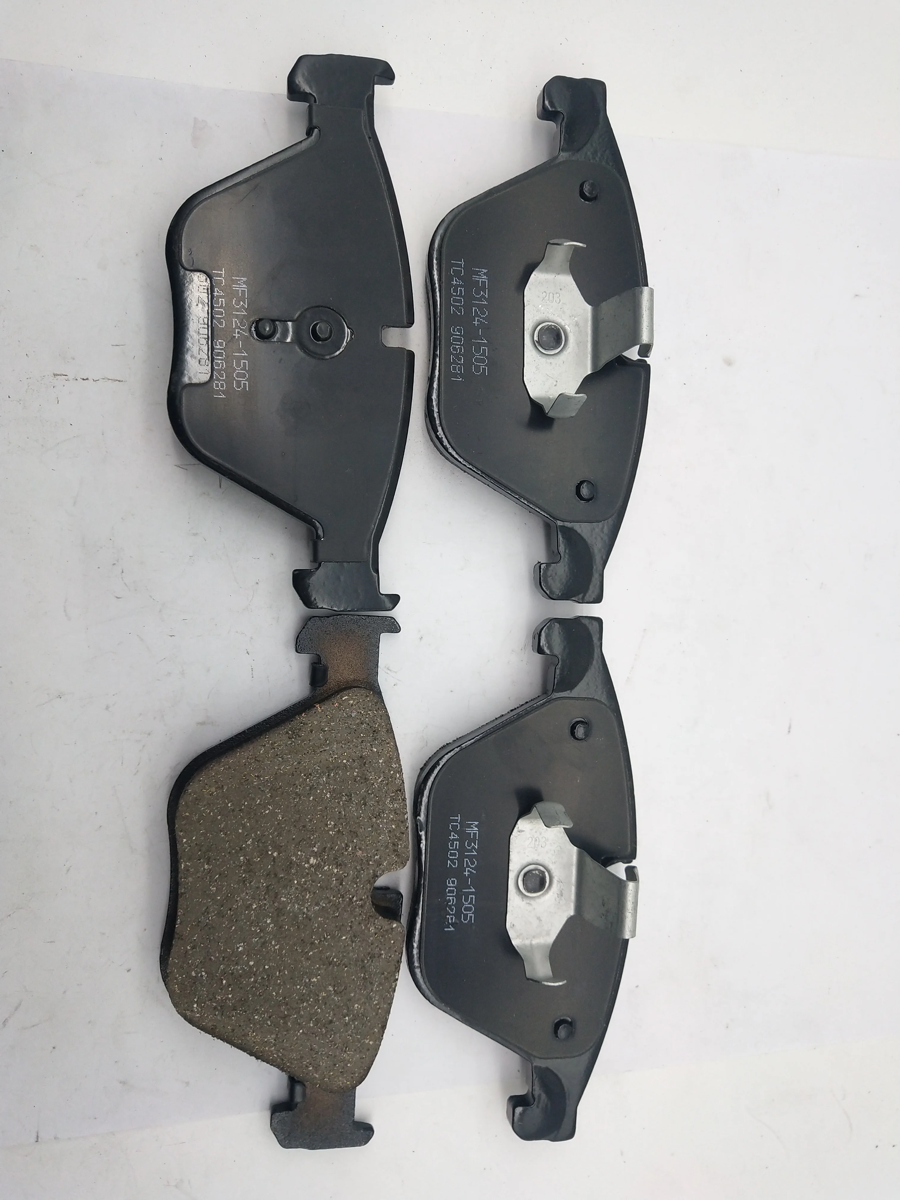 Chinese auto parts factory supply D1555 D1505 front axle brake pads set for VW D1061 Z23 Power stop car sparepart carbon ceramic
