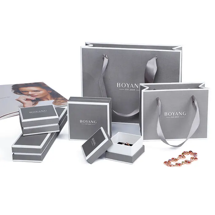 Beautiful Paper square cardboard Packaging Necklace Jewelry box