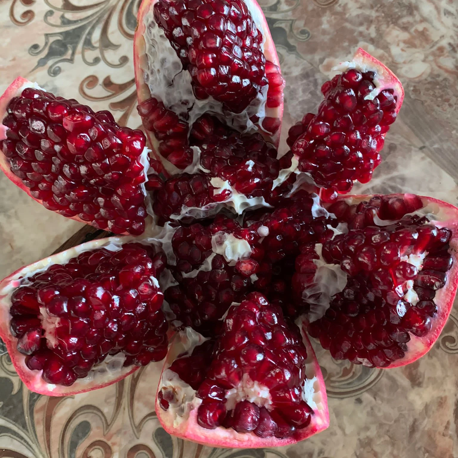 WHOLESALE Fresh Red Pomegranates  FROM TURKEY New Season 2022 Best Price Turkish Orjin Wonderful and Hicaz all sizes