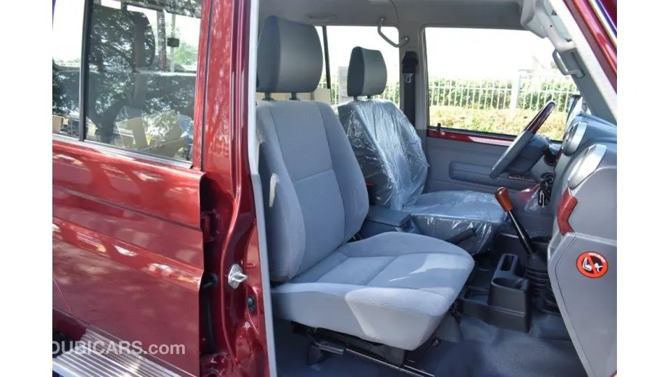 
CHEAP Used 2018 Land Cruiser pickup 4.5 v8 diesel 6x6 