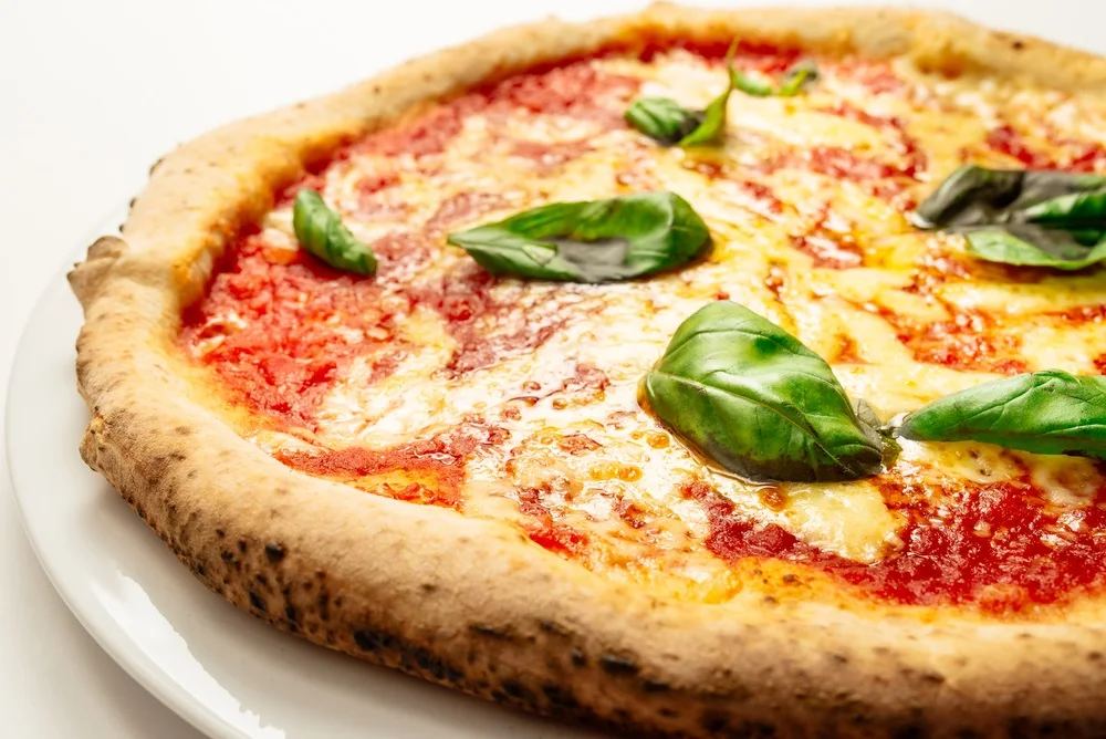 Italian Pizza Style Baked Blended Crispy Round Soft Texture Frozen Pizza With Proprietary Freezing Technology