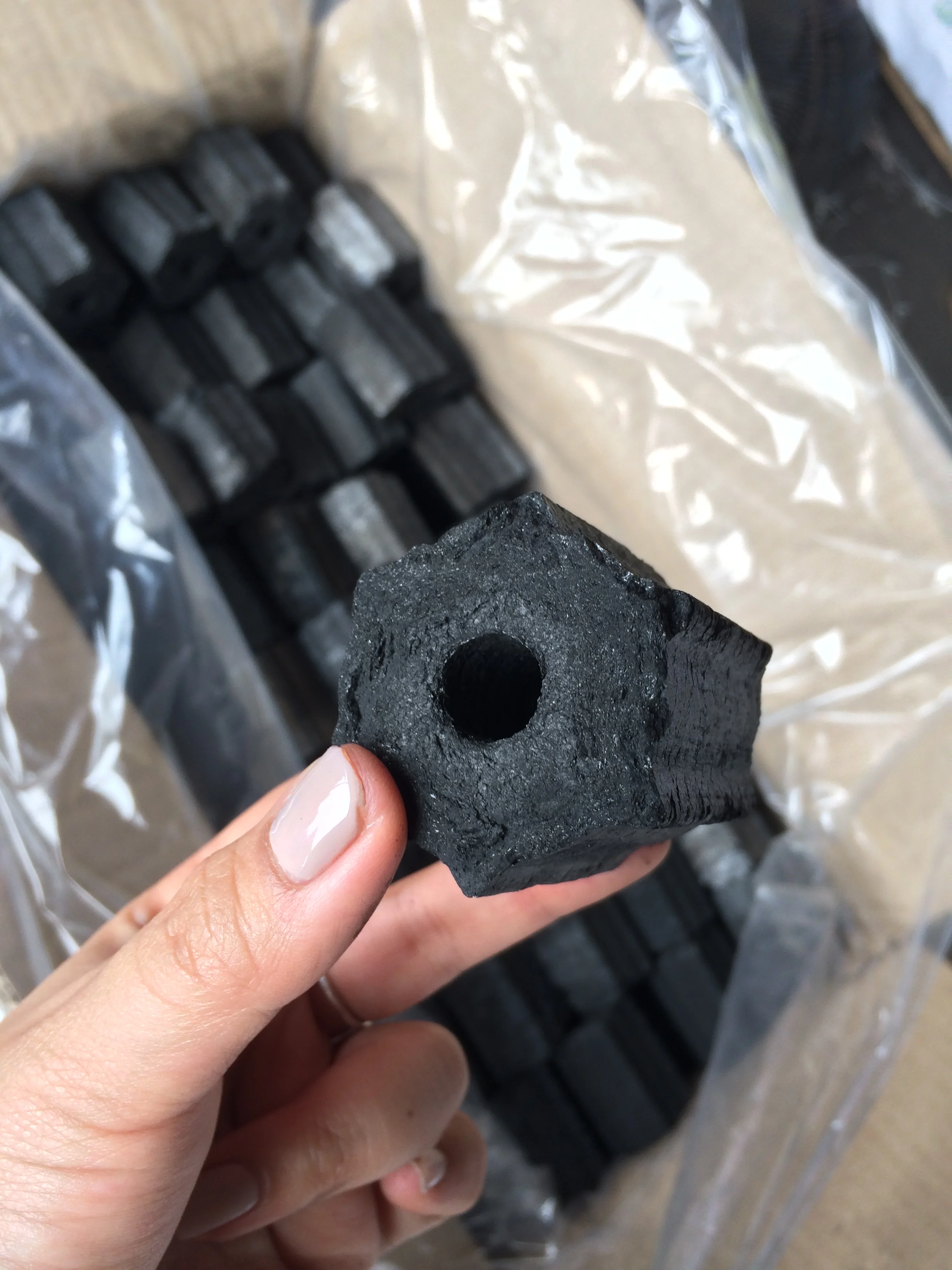 Non smoke charcoal sawdust briquette charcoal factory price hexagon shape Made in Vietnam