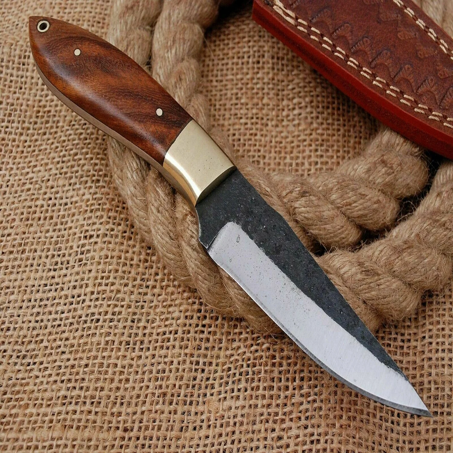 Custom Handmade High Carbon Steel Wood  Handle Hunting Knife  Fixed Blade Knife With Leather Sheath