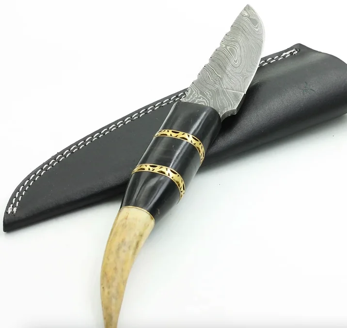 CUSTOM HANDMADE DAMASCUS STEEL HUNTING KNIFE (LEATHER SHEATH INCLUDED) | HUNTING KNIFE | DAMASCUS STEEL