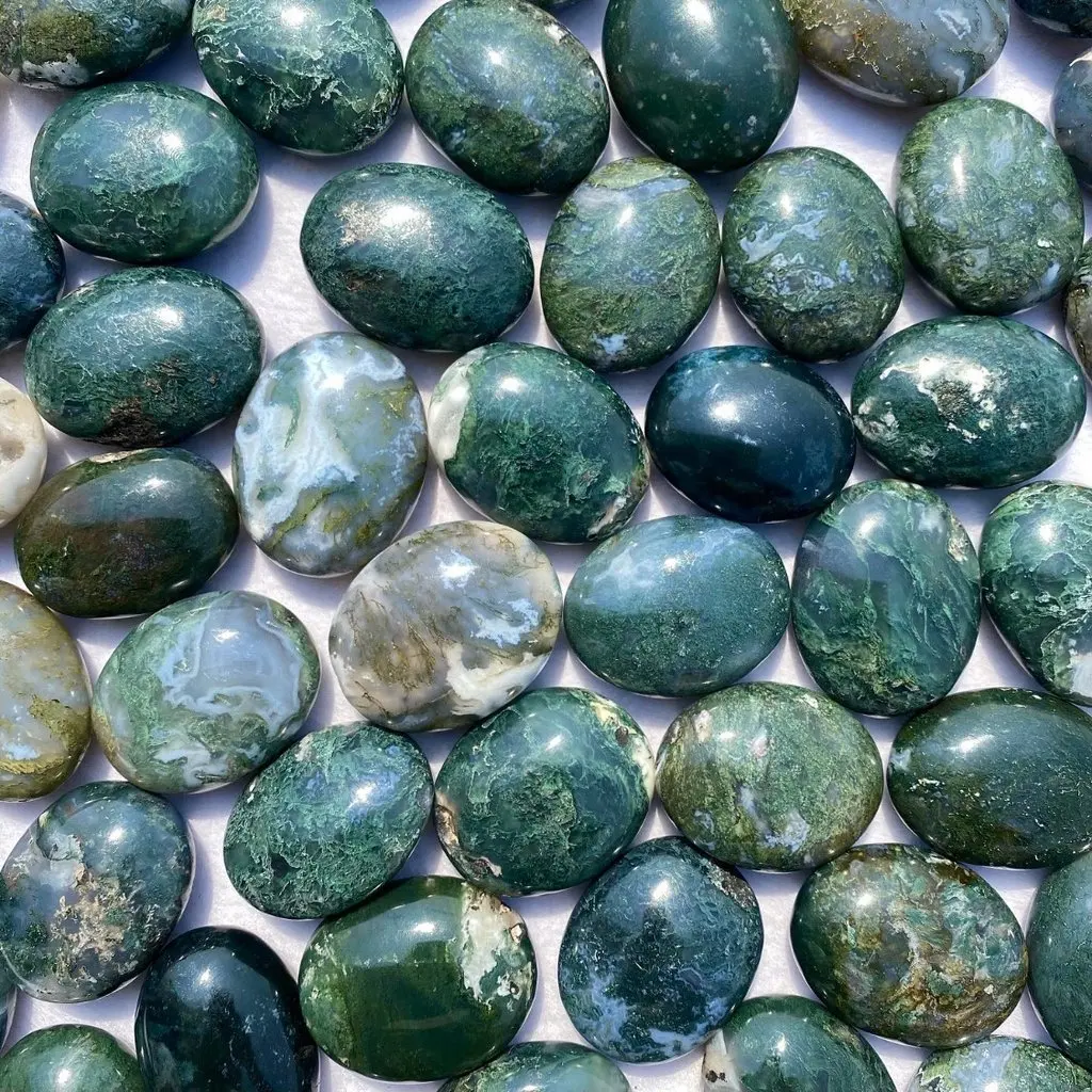 
GREEN MOSS PALM STONE ENERGY HEALING AGATE STONE [45 MM TO 55 MM] 