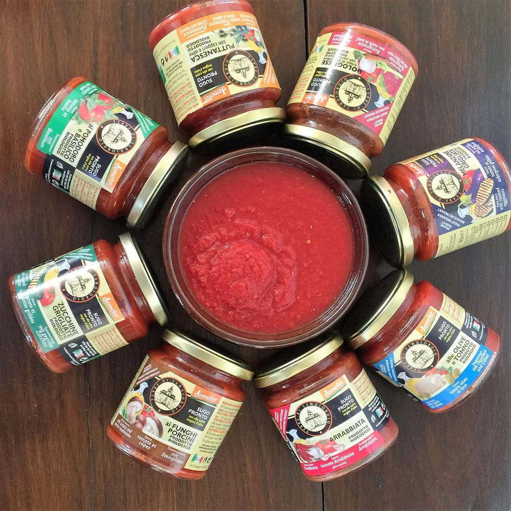 Organic italian quality ready to eat  TOMATO SAUCE with vegetables 300gr