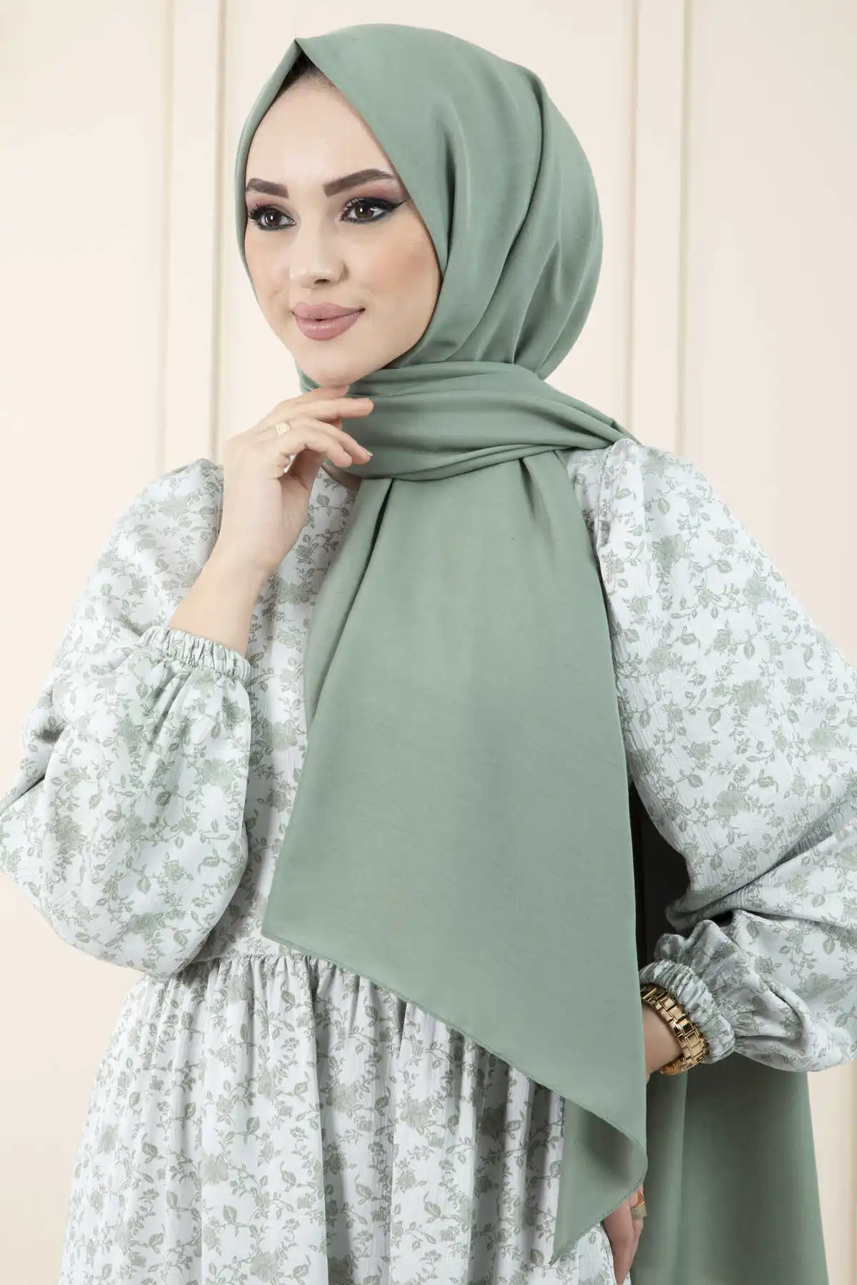 High Quality New Season Modest Islamic Clothing Women Viscose Abaya Tunic Kimono Dresses Hijabs Scarves Traditional Ethnic