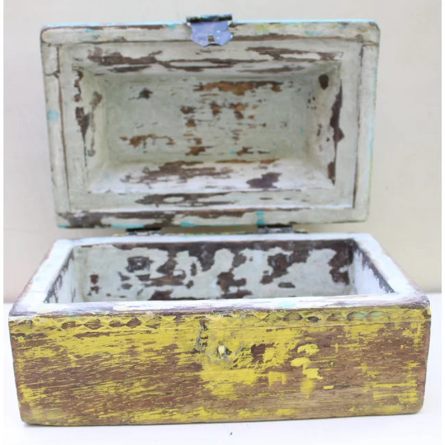 Деревянная коробка для ювелирных изделий ручной работы с гравировкой