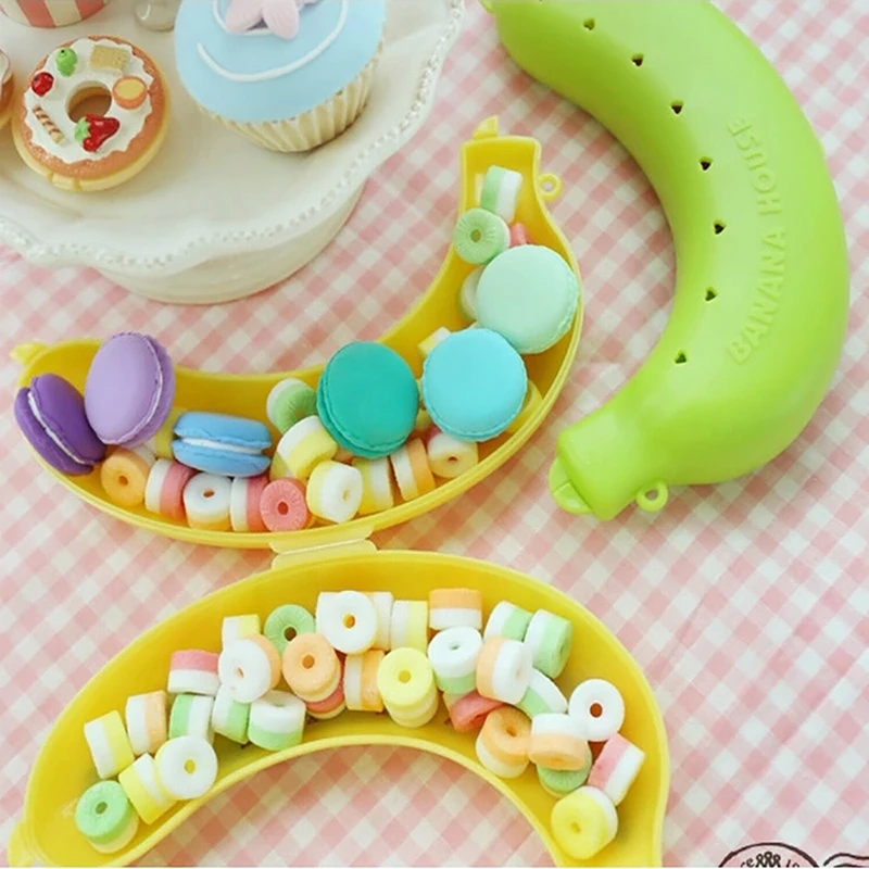 Portable plastic banana box for school trip picnic with anti-squeeze banana protector banana case