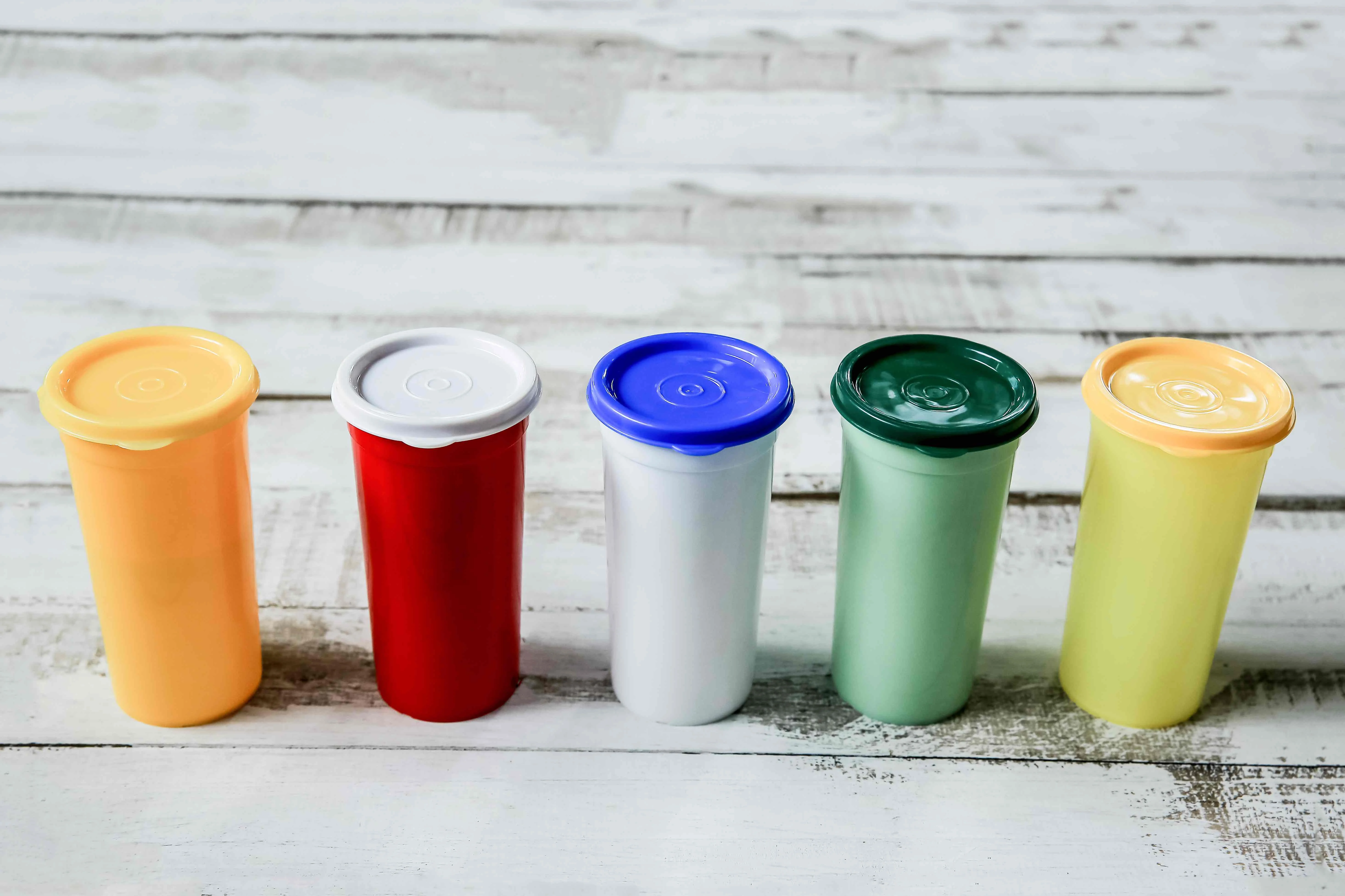 Vietnam Plastic Manufacturer High Quality Free Design Custom Mold Iml Gold Plastic Cups With Lids