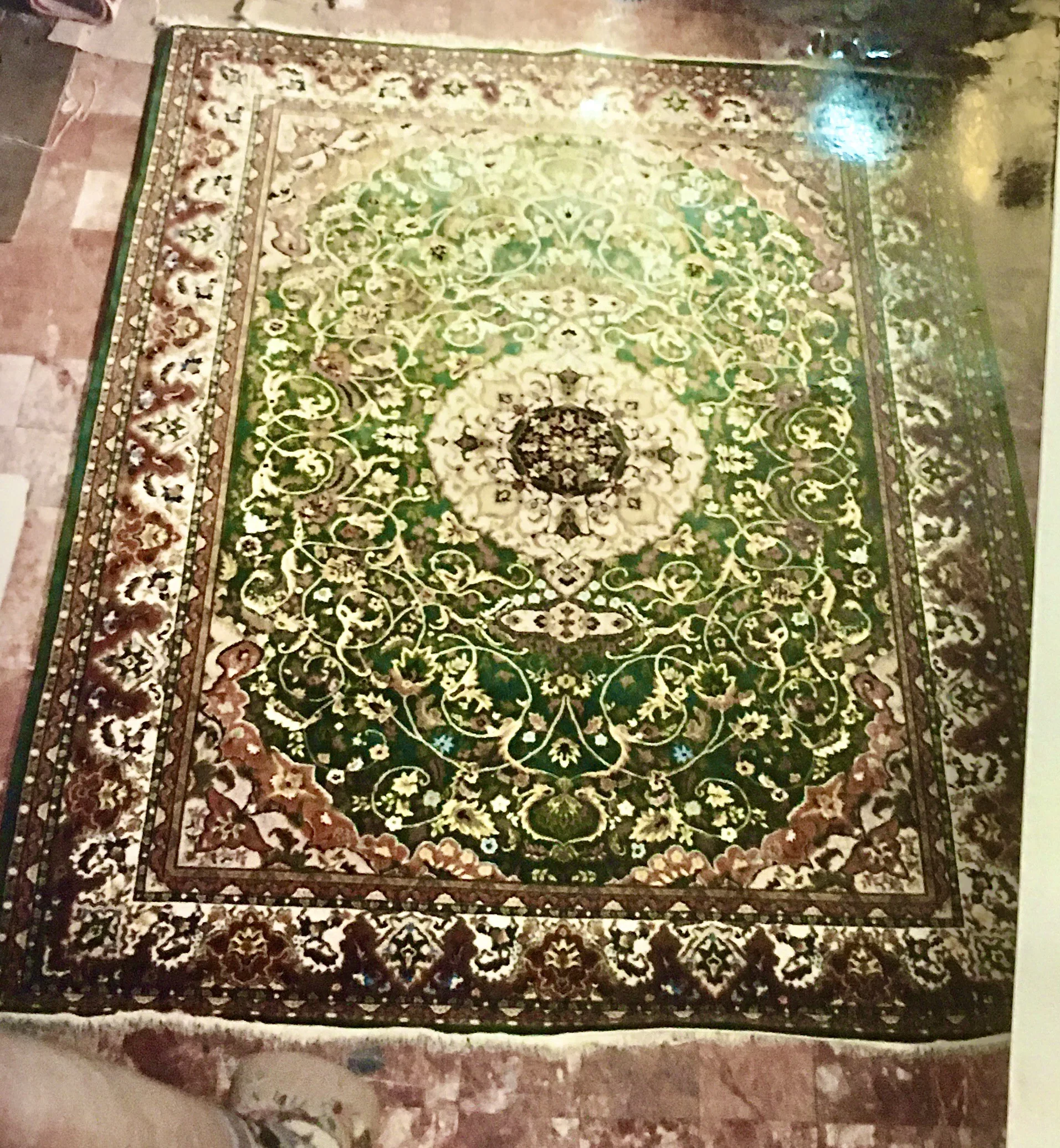 Non-Chemically Washed  Rectangular Hand-Knotted Woollen 3x4m Carpet In Diverse Designs From Vietnam