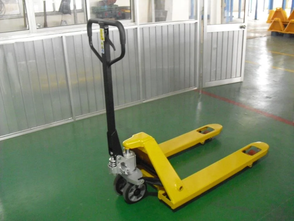 Quick lift pallet truck
