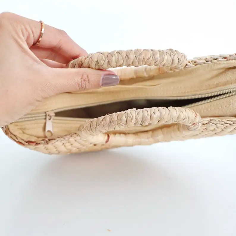 Hot trend Beach seagrass bag with fabric lining straw top handle &Straw handbag straw purse  keychain is include