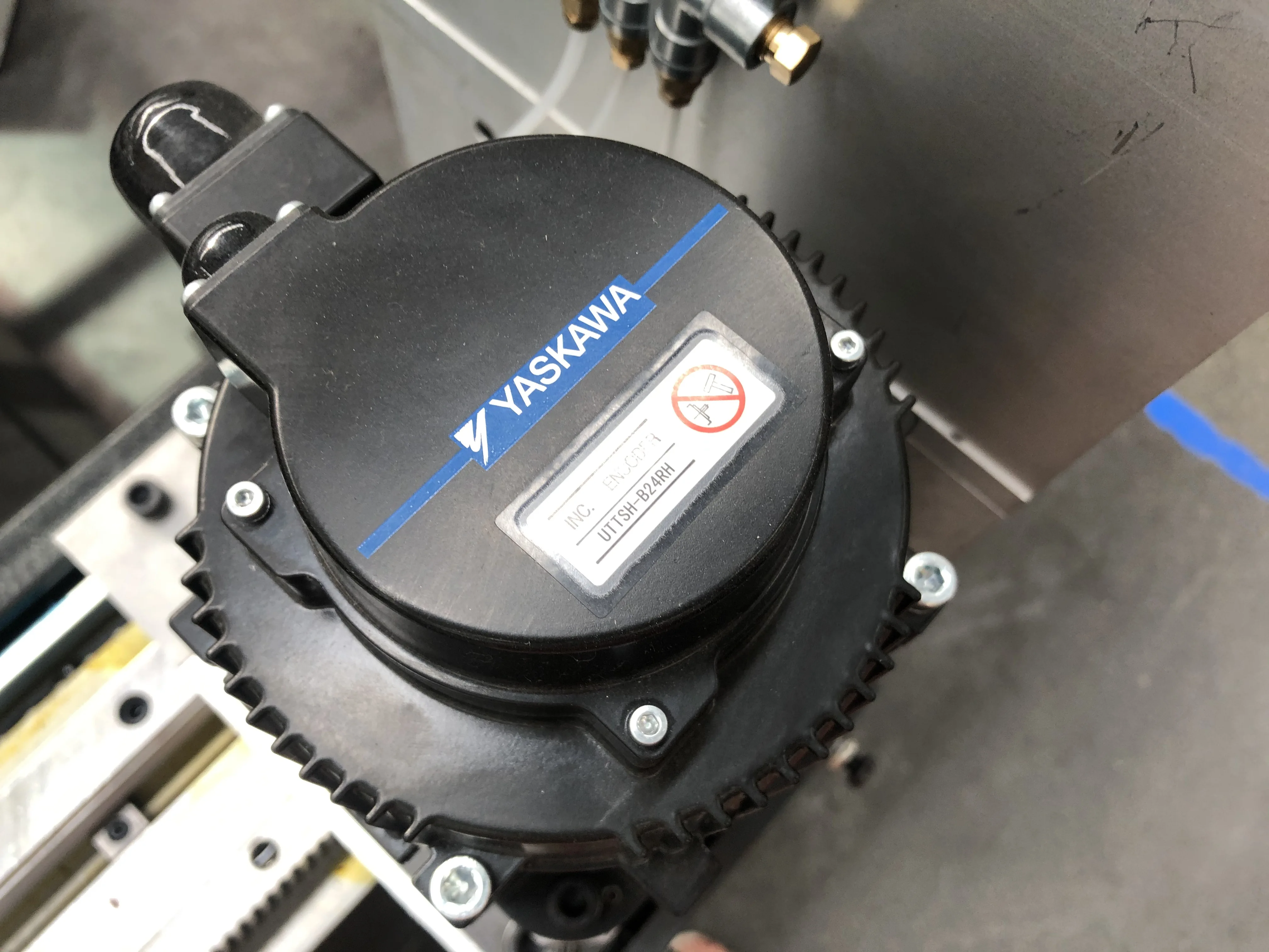 hot sale  laser cutting machine fiber laser 2000 watt cutting machine in USA fiber laser cutter for tube