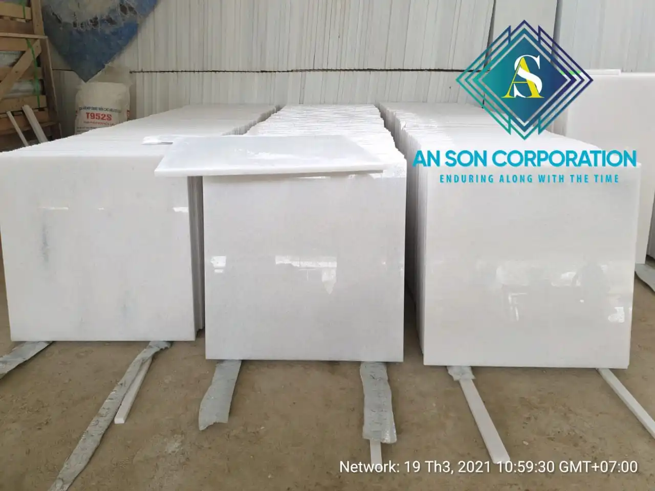 SUPER SALE WHITE MARBLE BLOCK FOR CUTTING TILES - MANUFACTURER OF WHITE MARBLE-NATURAL STONE EXPORT FROM VIETNAM