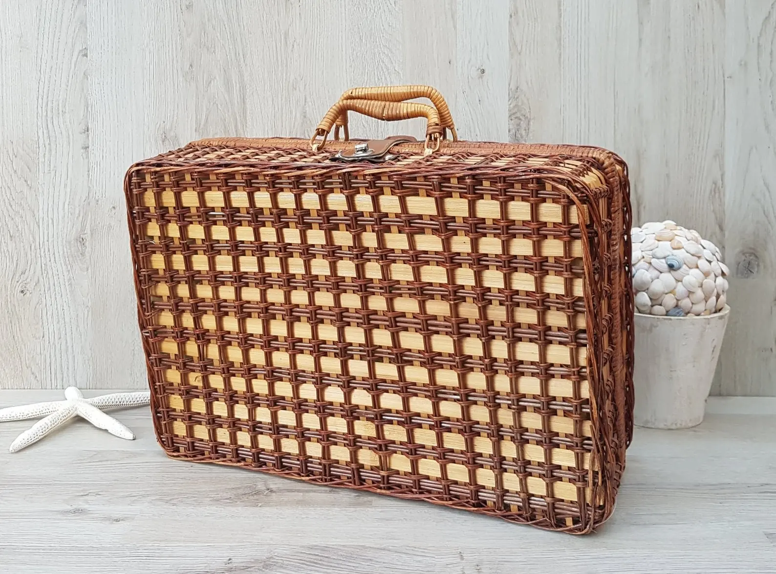 Best Selling Cheap Handmade Natural Rattan Wicker Picnic Basket made in vietnam
