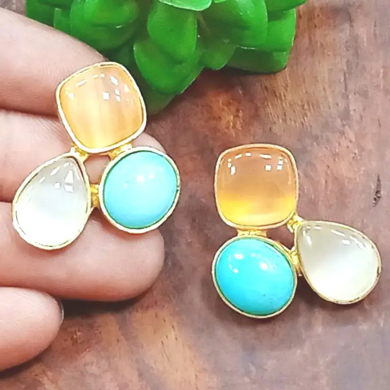 Серьги-гвоздики из натурального камня