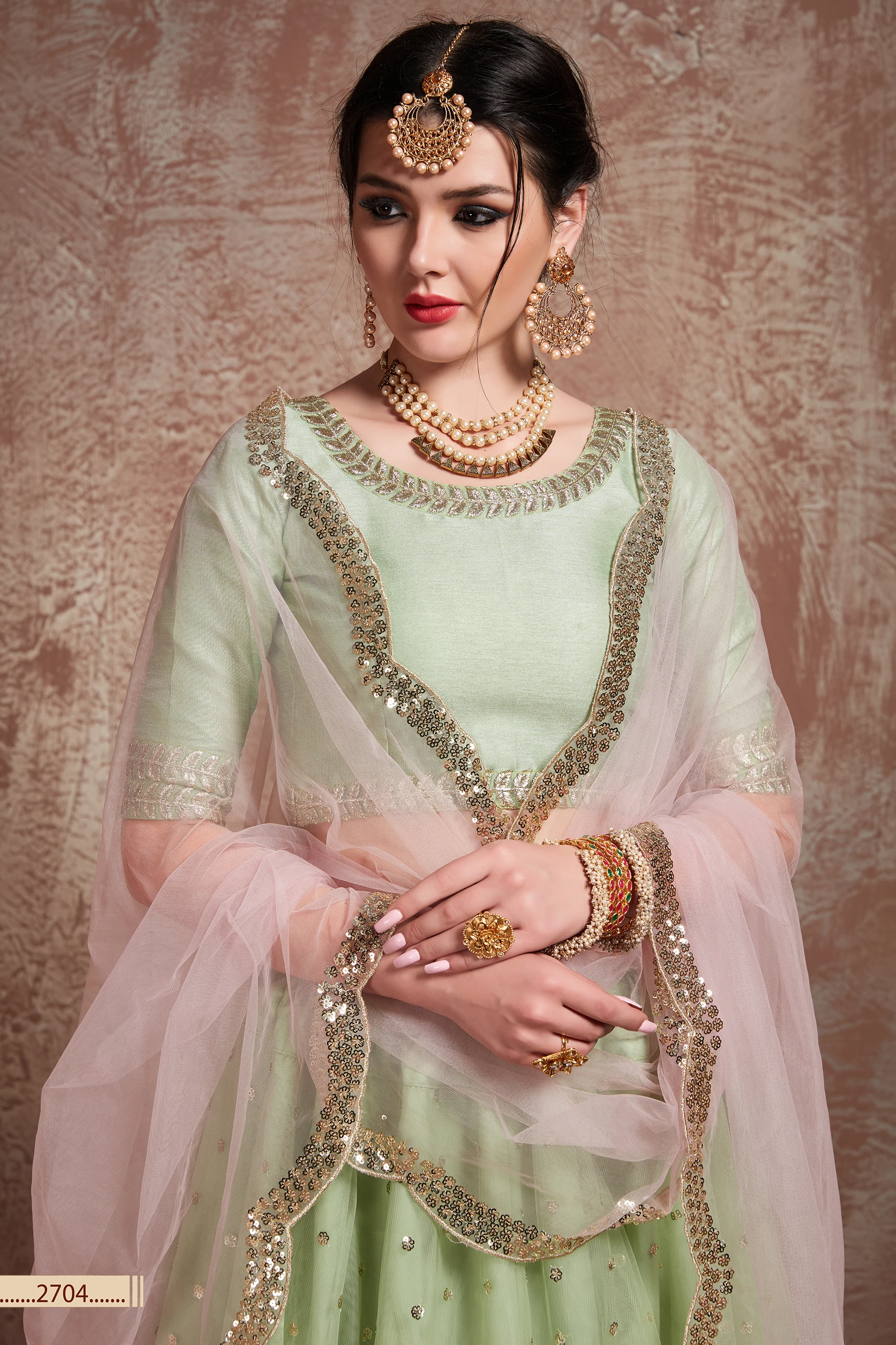 Высокопоставленные по требованию Модные свадебные платья Lehenga Choli для вечеринки Свадебные низкой цене оптовой из Индии