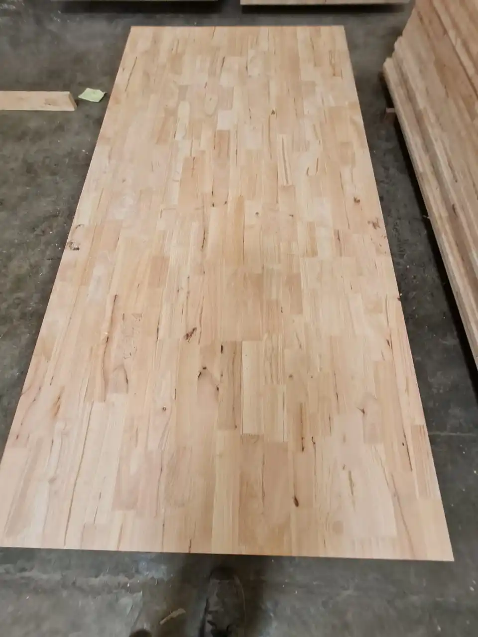 Rubber Wood  Finger Joint Laminating Board - Grade AC 17mm