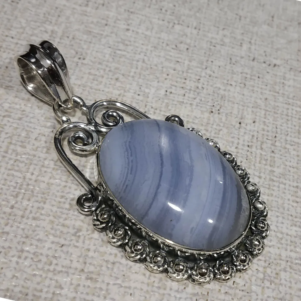 Blue Lace Agate New Arrival 2020 Nice Oval Shape Blue Lace Agate Gemstone Pendant Sterling Silver Gemstone Pendant