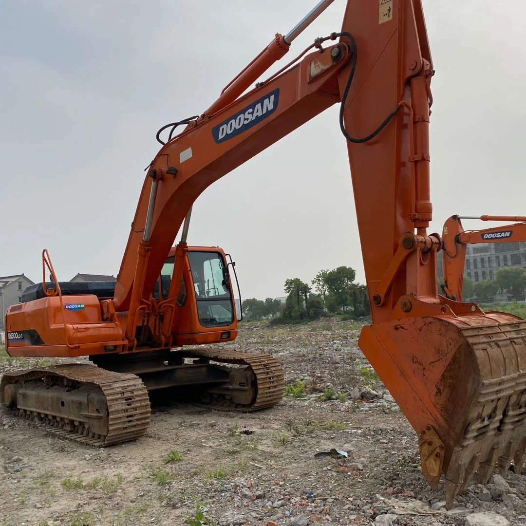 Best Condition 2018 Year Excavators Doosan DH300 Used Doosan Excavator DH300LC-7 for sale