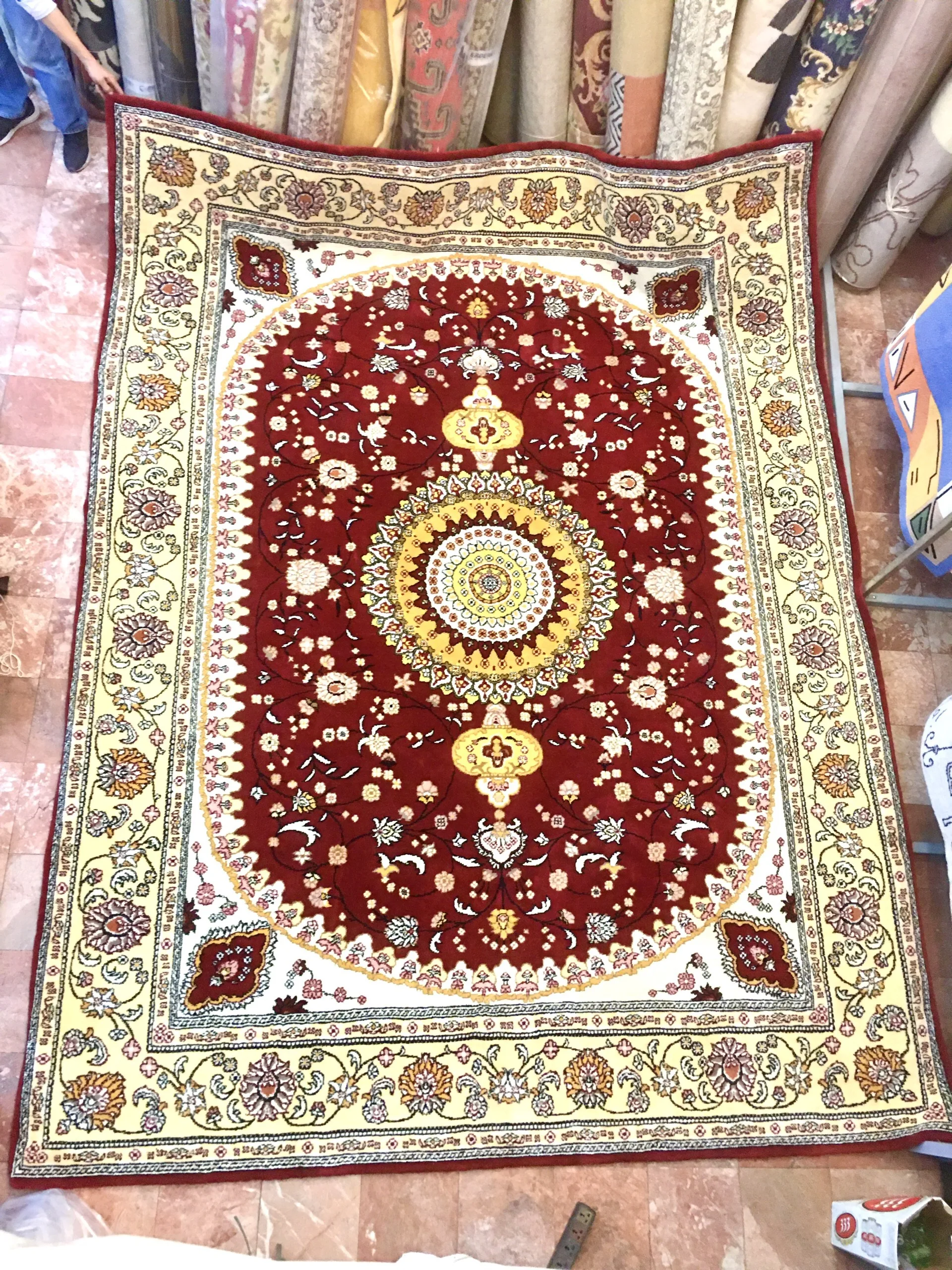 Non-Chemically Washed  Rectangular Hand-Knotted Woollen 3x4m Carpet In Diverse Designs From Vietnam